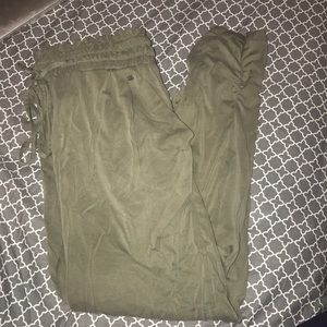 American Eagle Joggers!